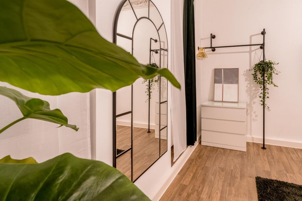 Leben Wie Ein Kreuzberger Altbau Charme Mit Stuck In Bester Kiezlage Berlin Exterior foto