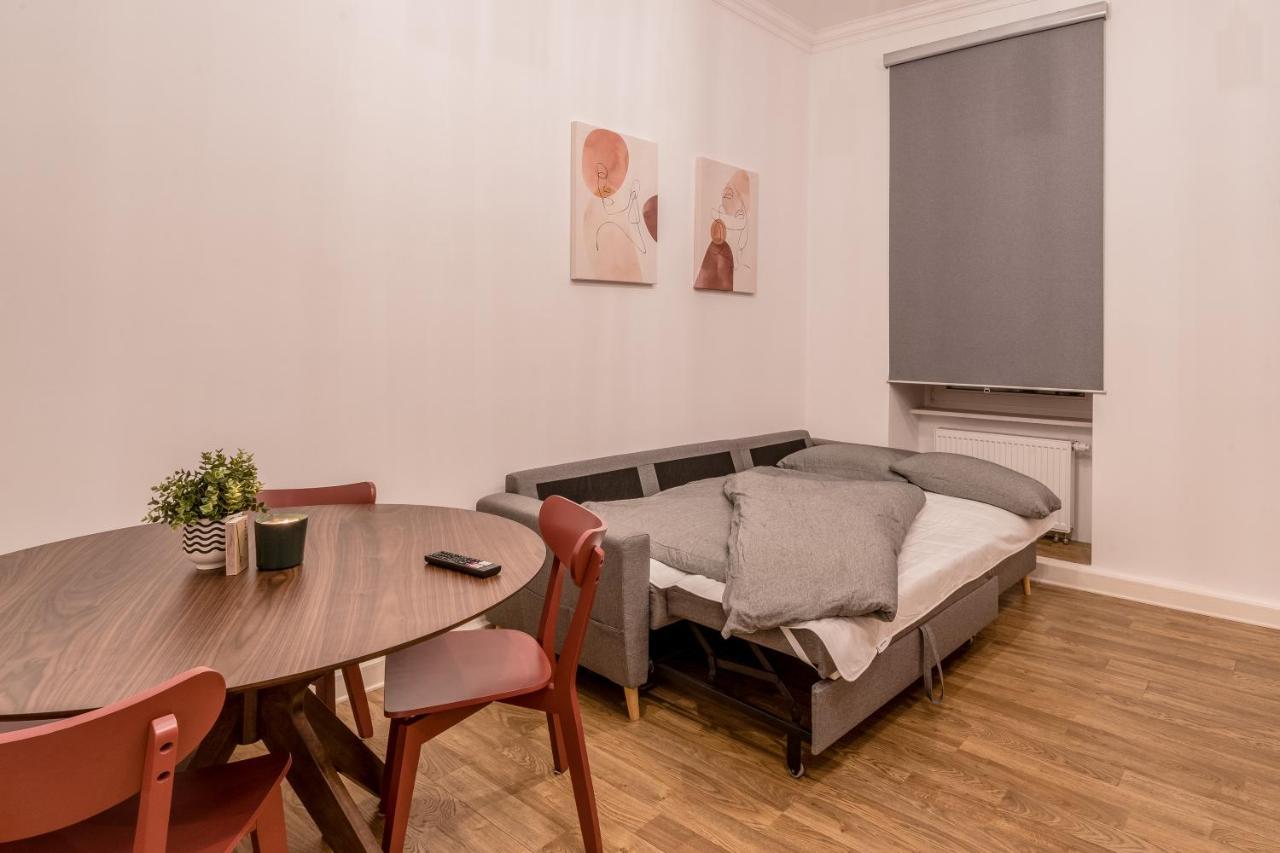 Leben Wie Ein Kreuzberger Altbau Charme Mit Stuck In Bester Kiezlage Berlin Exterior foto